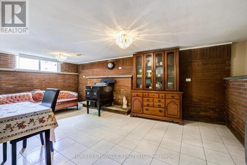 9 Wheatsheaf Crescent, Toronto, ON - Indoor