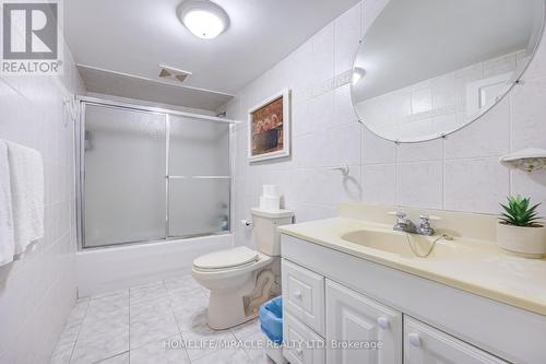 9 Wheatsheaf Crescent, Toronto, ON - Indoor Photo Showing Bathroom