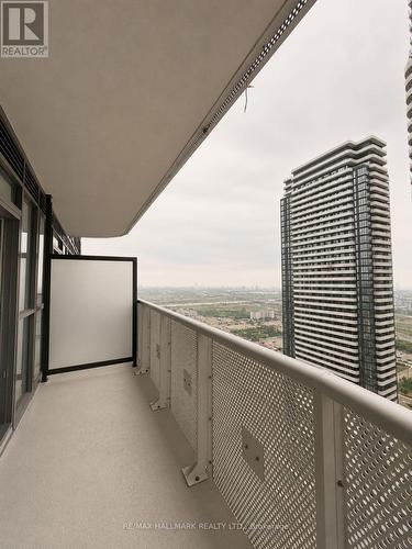 3501 - 8 Interchange Way, Vaughan, ON - Outdoor With Balcony With Exterior