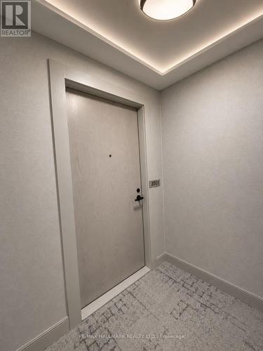 3501 - 8 Interchange Way, Vaughan, ON - Indoor Photo Showing Other Room