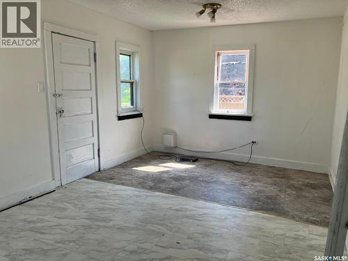 710 9Th Avenue W, Nipawin, SK - Indoor Photo Showing Other Room
