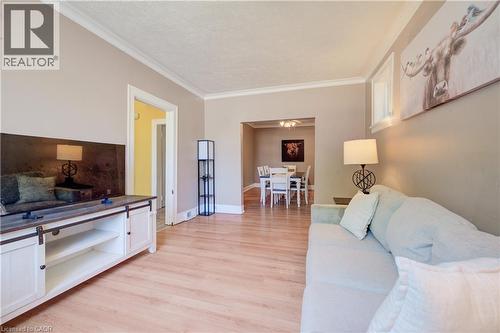 59 West Avenue, Kitchener, ON - Indoor Photo Showing Living Room