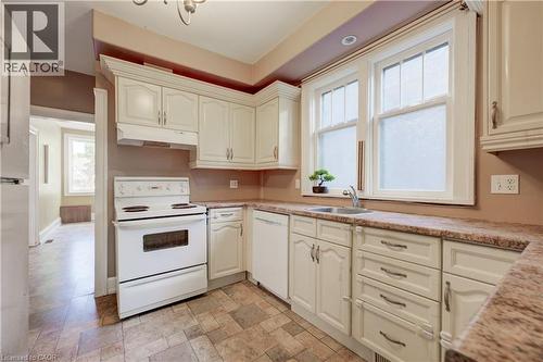 59 West Avenue, Kitchener, ON - Indoor Photo Showing Kitchen