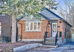 55 BANFF ROAD Toronto, ON M4S 2V6