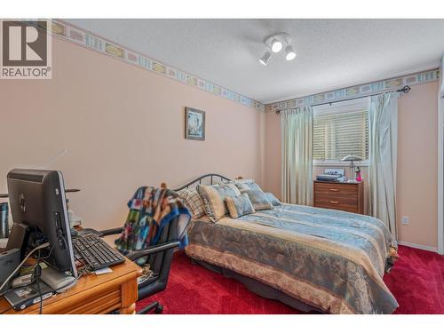 11330 Lakeside Drive, Prince George, BC - Indoor Photo Showing Bedroom