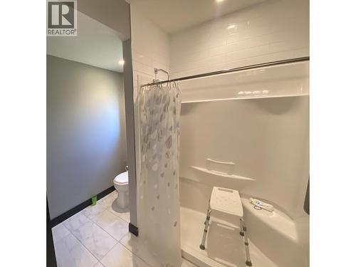 4849 Twedle Avenue, Terrace, BC - Indoor Photo Showing Bathroom
