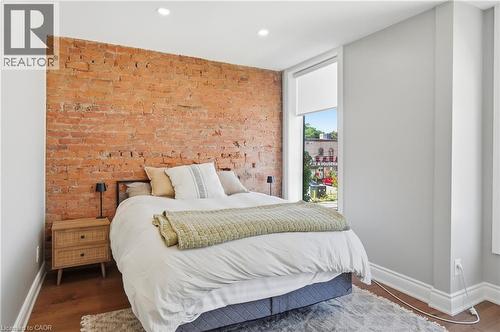 124 Park Street N, Hamilton, ON - Indoor Photo Showing Bedroom