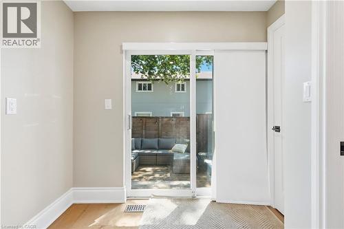 124 Park Street N, Hamilton, ON - Indoor Photo Showing Other Room