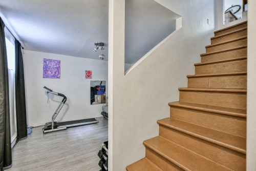 Salle familiale - 40 Rue Langlois, Saint-Hippolyte, QC - Indoor Photo Showing Other Room