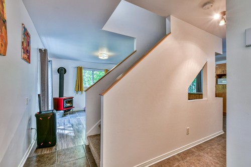 Vue d'ensemble - 40 Rue Langlois, Saint-Hippolyte, QC - Indoor Photo Showing Other Room