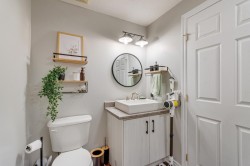 Powder room - 