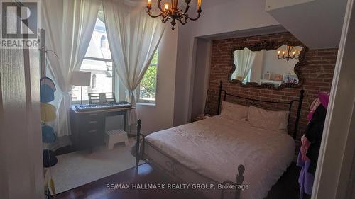 1 - 509 King Edward Avenue, Ottawa, ON - Indoor Photo Showing Bedroom