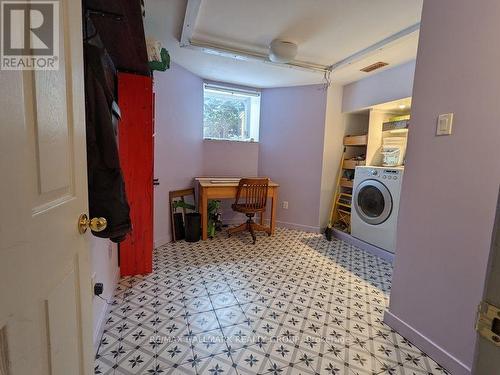 1 - 509 King Edward Avenue, Ottawa, ON - Indoor Photo Showing Laundry Room
