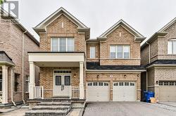 38 RUSSELL PARKER CRESCENT  Aurora, ON L4G 0V5