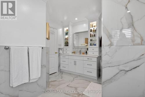 3841 Edgecliffe Run, Mississauga, ON - Indoor Photo Showing Bathroom