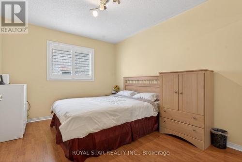 3841 Edgecliffe Run, Mississauga, ON - Indoor Photo Showing Bedroom