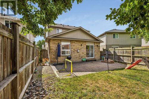60 Marl Meadow Drive, Kitchener, ON - Outdoor