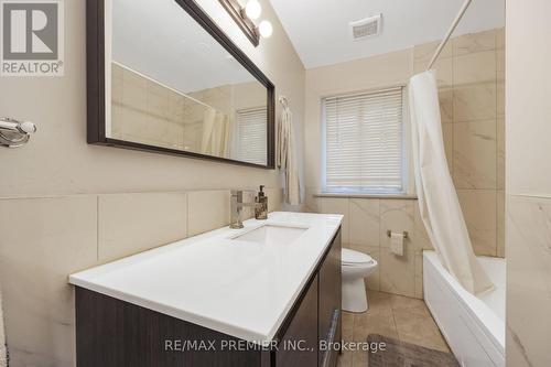 35 Barkwin Drive, Toronto, ON - Indoor Photo Showing Bathroom