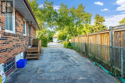 35 Barkwin Drive, Toronto, ON - Outdoor