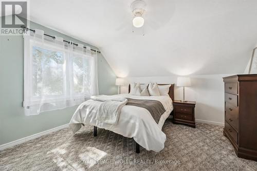 976 Guelph Street, Kitchener, ON - Indoor Photo Showing Bedroom