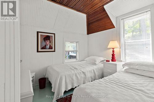 4th  Bedroom 2nd Floor - 2865 Severn River, Severn, ON - Indoor Photo Showing Bedroom
