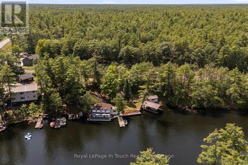 Really well maintained for the age - 2865 Severn River, Severn, ON - Outdoor With Body Of Water With View