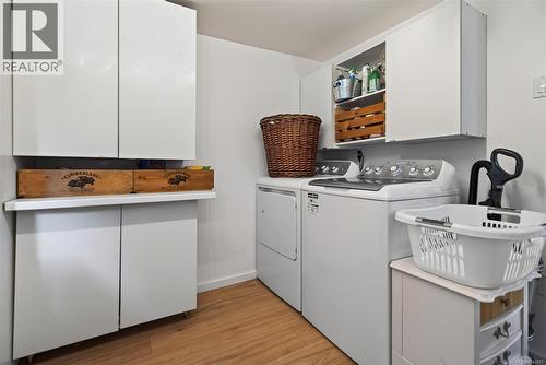 7685 Ships Point Rd, Fanny Bay, BC - Indoor Photo Showing Laundry Room