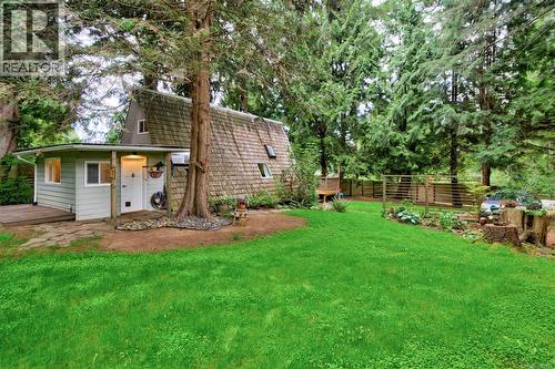 7685 Ships Point Rd, Fanny Bay, BC - Outdoor