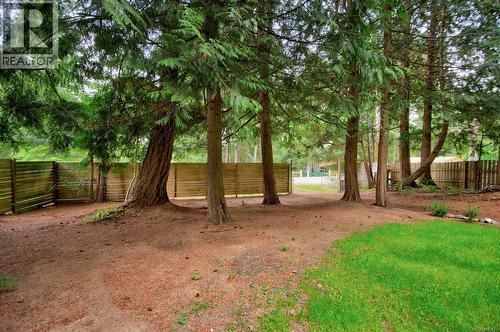 7685 Ships Point Rd, Fanny Bay, BC - Outdoor