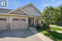 6 SUNNYDALE Court  Smithville, ON L0R 2A0