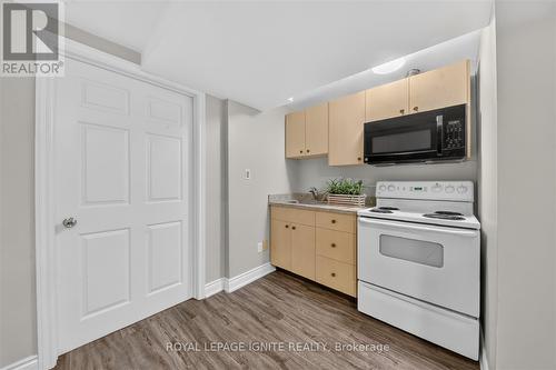 1569 Norwill Crescent, Oshawa, ON - Indoor Photo Showing Kitchen