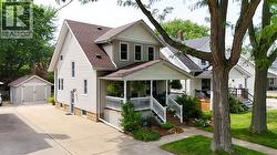 335 RUSSELL STREET Sarnia, ON N7T 6S5