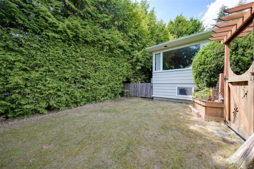 3832 Pitcombe Pl, Saanich, BC 