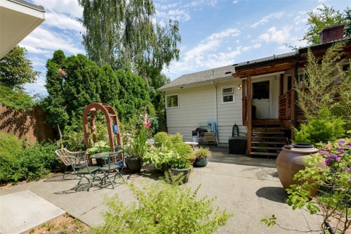 3832 Pitcombe Pl, Saanich, BC 