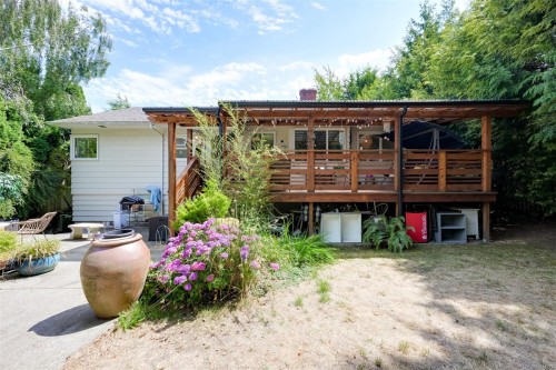 3832 Pitcombe Pl, Saanich, BC 