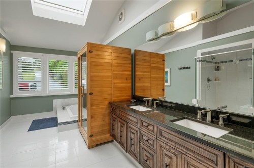 4675 Discovery Dr, Campbell River, BC 