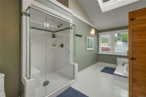 4675 Discovery Dr, Campbell River, BC 