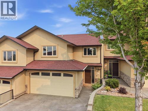 15 HUDSON'S BAY Trail Unit# 822  Kamloops, BC V2C 6S6