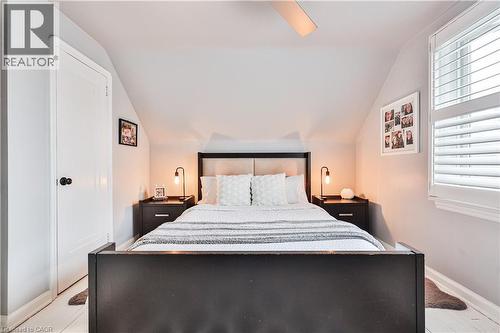 60 Galbraith Drive, Hamilton, ON - Indoor Photo Showing Bedroom