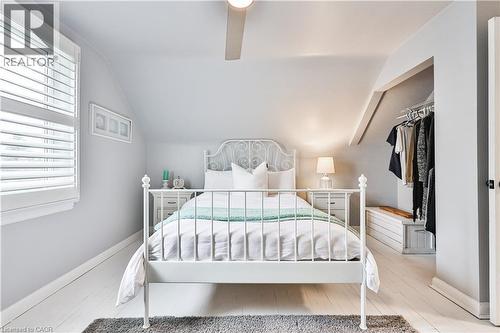 60 Galbraith Drive, Hamilton, ON - Indoor Photo Showing Bedroom