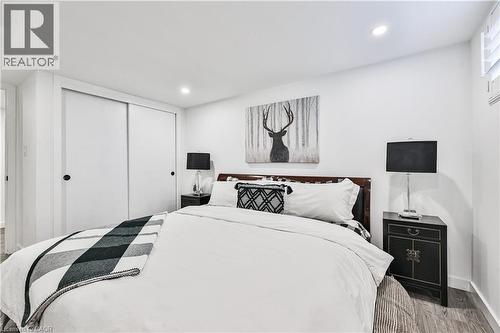 60 Galbraith Drive, Hamilton, ON - Indoor Photo Showing Bedroom