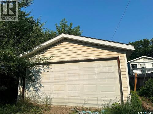 619 L Avenue S, Saskatoon, SK - Outdoor