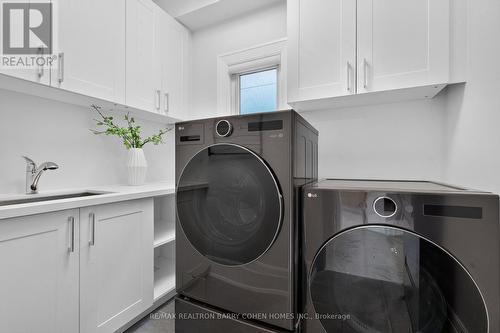 33 Munro Boulevard, Toronto, ON - Indoor Photo Showing Laundry Room