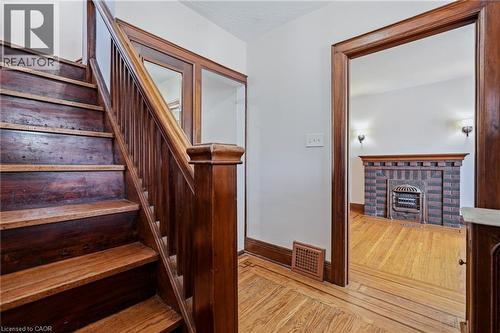 252 Fairfield Avenue, Hamilton, ON - Indoor Photo Showing Other Room