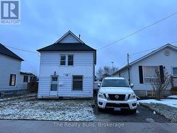 18 FORKS ROAD E Welland, ON L3B 5K1