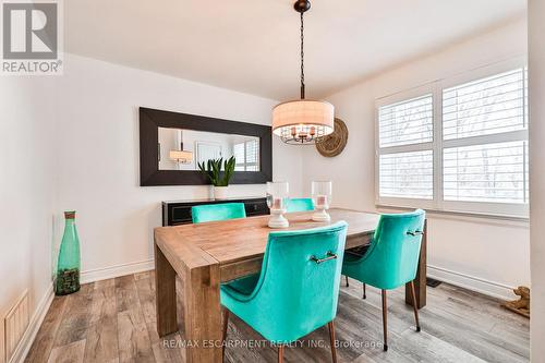 60 Galbraith Drive, Hamilton, ON - Indoor Photo Showing Dining Room