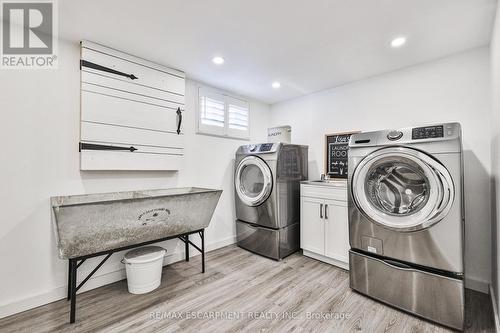 60 Galbraith Drive, Hamilton, ON - Indoor Photo Showing Laundry Room