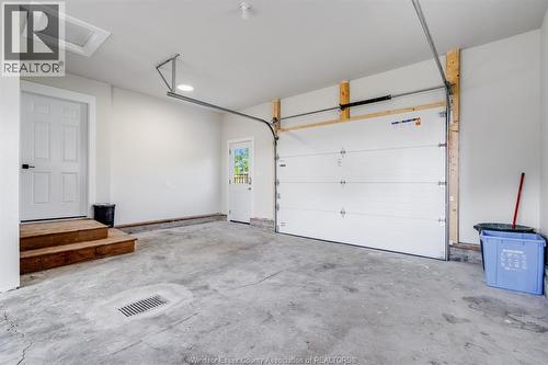 1175 Highway 77, Leamington, ON - Indoor Photo Showing Garage
