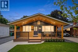 223 CARTER Avenue  Waterloo, ON N2J 3K7