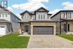 32 SUTHERLAND CRESCENT Ingersoll (Ingersoll - South), ON N5C 0E3